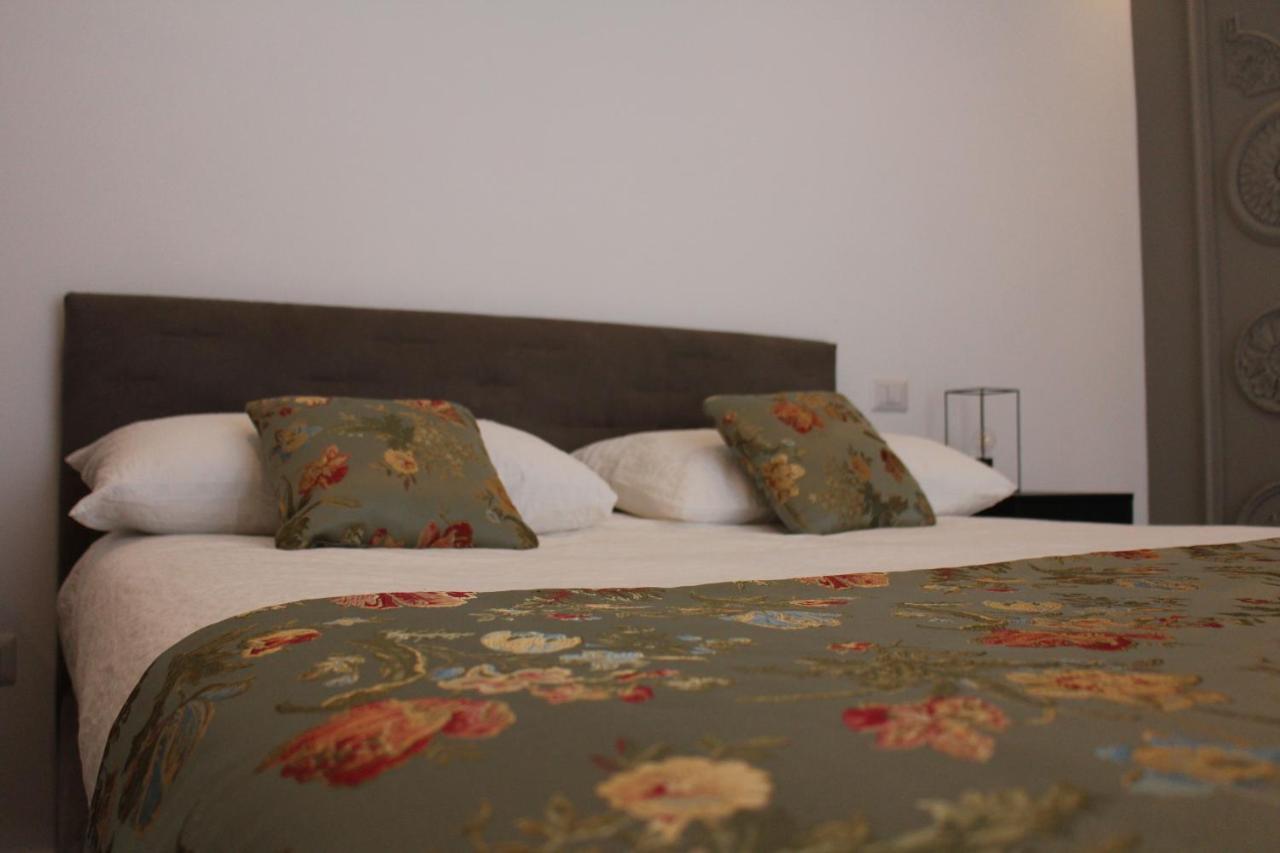 Il Cavaliere Bed And Breakfast Caserta Exterior foto